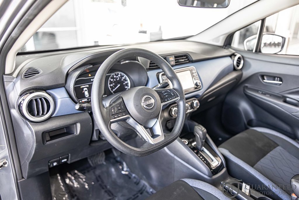 Used 2025 Nissan Versa SV FWD image 18
