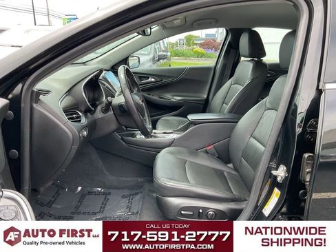 Used 2019 Chevrolet Malibu LT w/ Leather Package FWD image 8