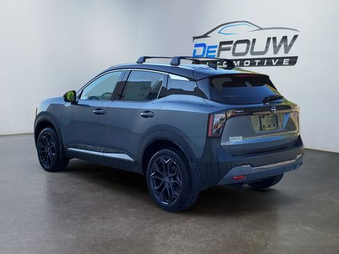 New 2026 Nissan Kicks SR w/ SR Premium Package AWD/4WD image 5