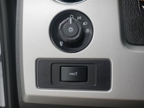 Used 2014 Ford F150 FX4 w/ Equipment Group 402A Luxury AWD/4WD image 28