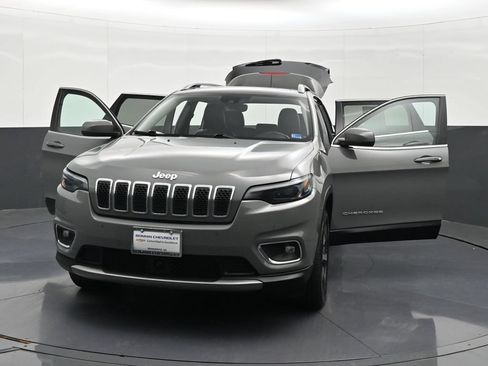 Used 2021 Jeep Cherokee Limited AWD/4WD image 44