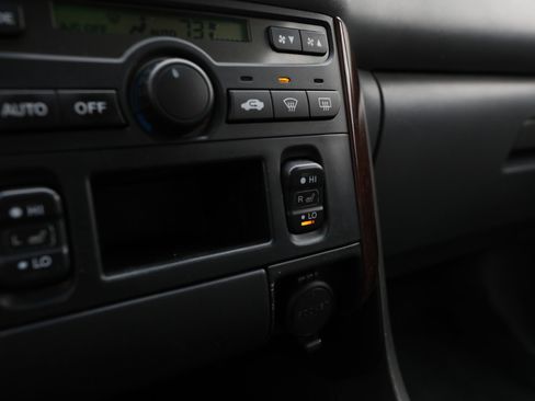 Used 2004 Honda Pilot EX image 18