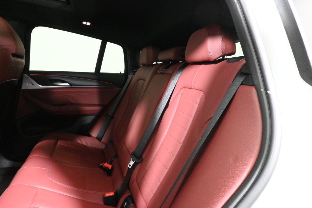 Used 2023 BMW X4 xDrive30i w/ Premium Package AWD/4WD image 6