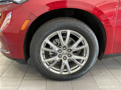 Used 2024 Buick Enclave Premium image 7