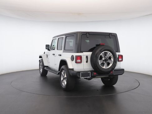 Certified 2021 Jeep Wrangler Unlimited Sahara w/ Cold Weather Group image 22