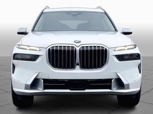Certified 2025 BMW X7 xDrive40i w/ Premium Package image 3
