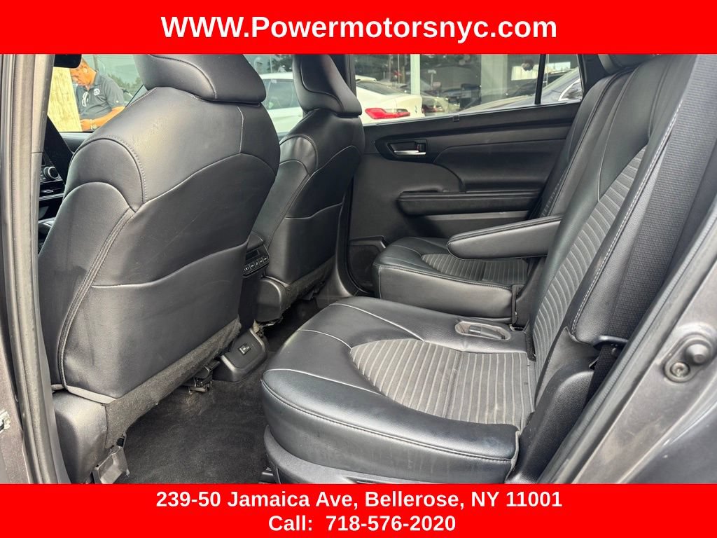 Used 2023 Toyota Highlander XSE AWD/4WD image 21