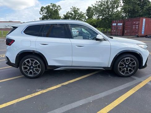 Used 2025 BMW X1 xDrive28i w/ Convenience Package AWD/4WD image 4