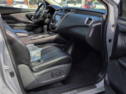 Used 2024 Nissan Murano SV w/ SV Midnight Edition Package image 19
