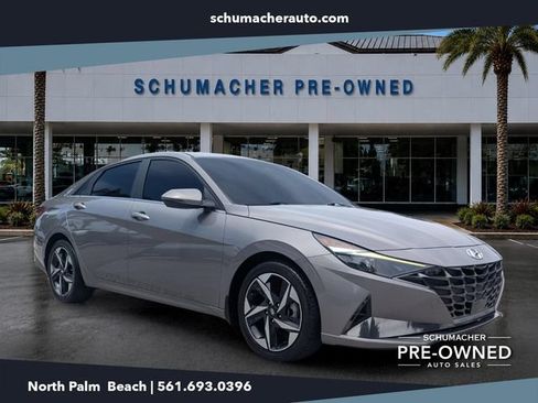 Used 2022 Hyundai Elantra SEL w/ Convenience + Premium Package FWD image 1