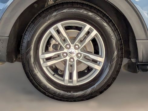 Certified 2020 Ford Explorer XLT image 11