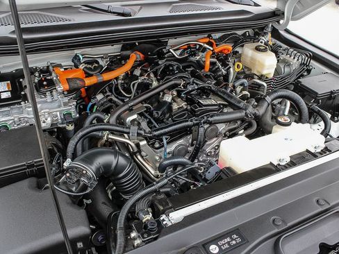 Used 2025 Toyota Land Cruiser AWD/4WD image 27