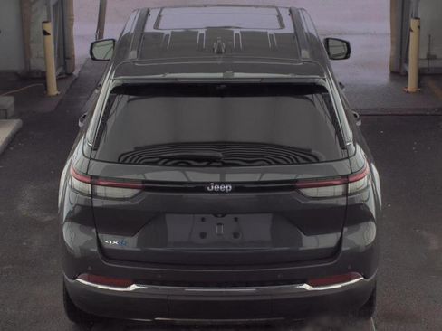 Used 2023 Jeep Grand Cherokee 4WD 4xe w/ Luxury Tech Group II image 5