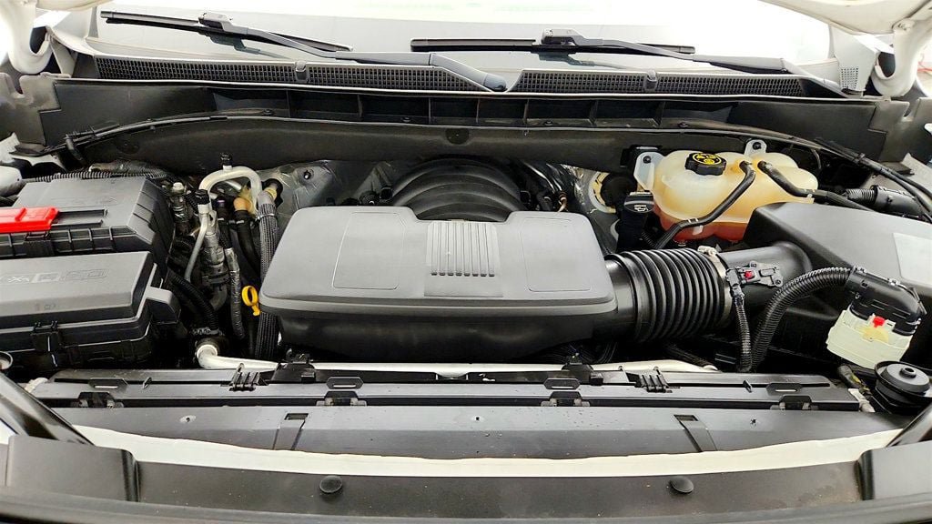Used 2023 GMC Yukon XL Denali AWD/4WD image 28