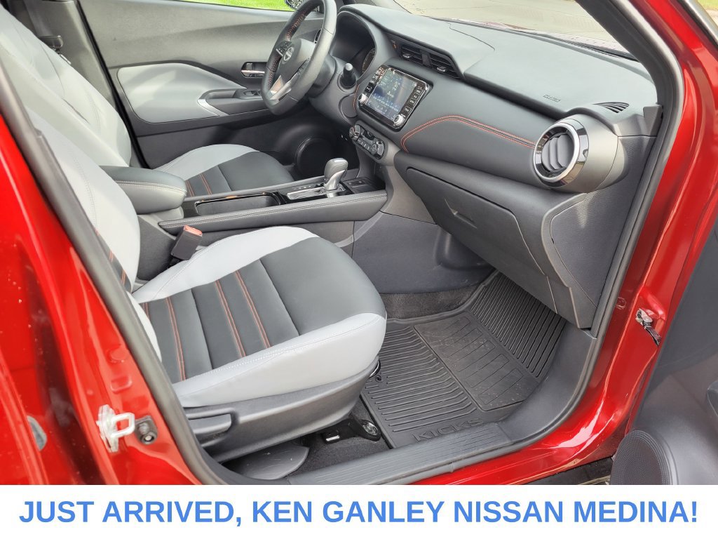 Certified 2024 Nissan Kicks SR w/ SR Premium Package FWD image 22
