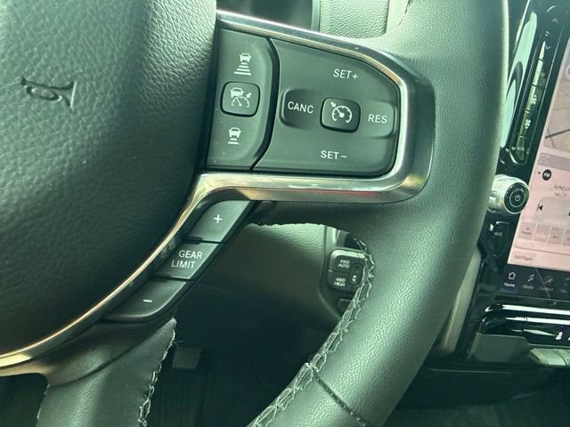 Used 2025 RAM 1500 Laramie AWD/4WD image 24