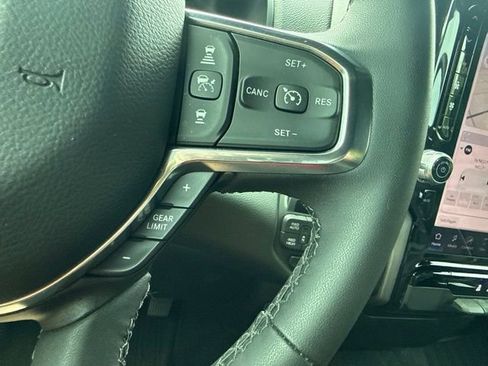 Used 2025 RAM 1500 Laramie AWD/4WD image 24