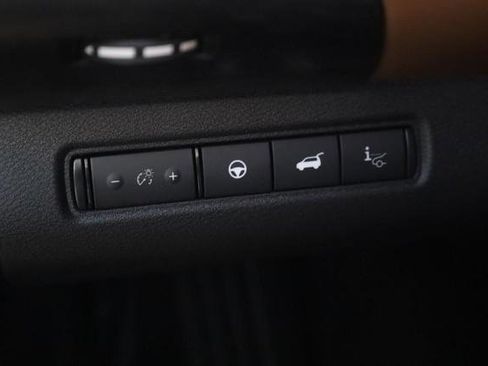 New 2026 Nissan Pathfinder Platinum AWD/4WD image 13