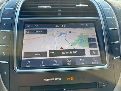 Used 2020 Lincoln Nautilus Reserve w/ Equipment Group 201A image 17