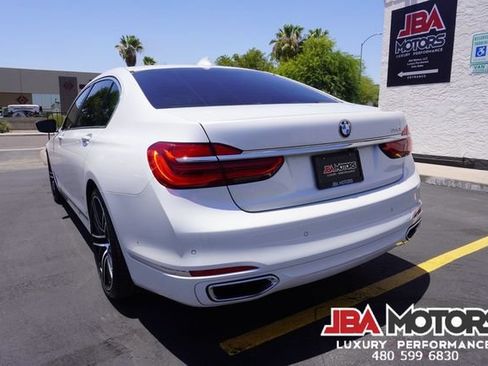Used 2018 BMW 750i RWD image 59