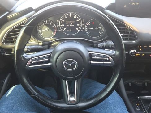 Used 2021 MAZDA MAZDA3 s FWD image 33