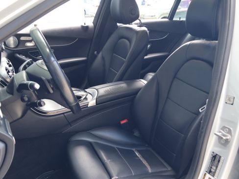 Used 2016 Mercedes-Benz C 300 4MATIC Sedan image 30