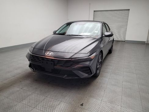 Used 2025 Hyundai Elantra SEL image 15