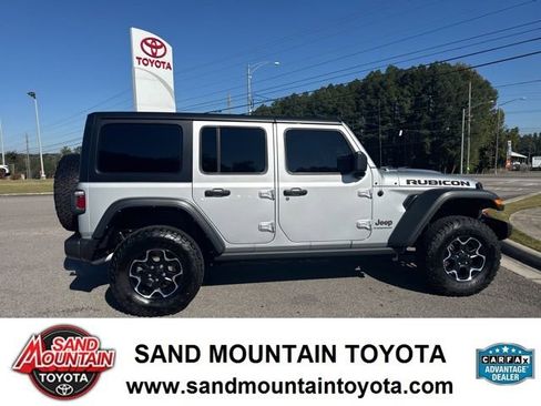 Used 2023 Jeep Wrangler Rubicon image 2