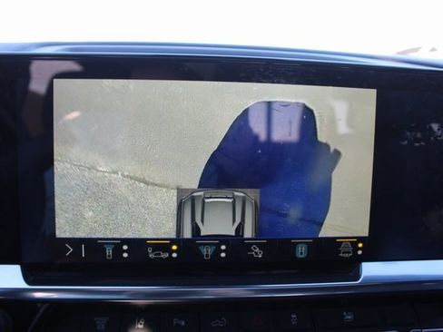 Used 2025 Chevrolet Silverado 2500 High Country w/ Technology Package image 34