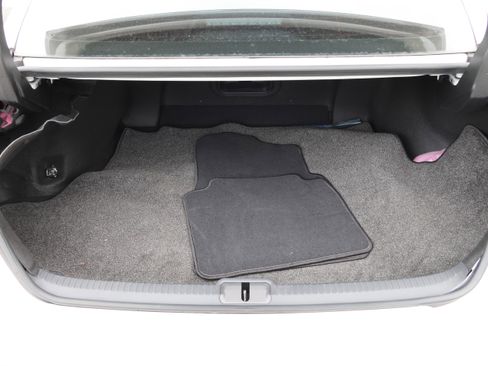 Used 2024 Lexus ES 350 w/ Premium Package image 35