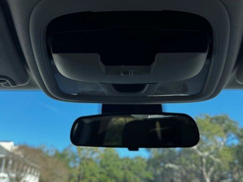 Used 2020 Jeep Cherokee Latitude image 26