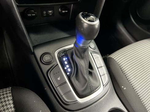 Used 2018 Hyundai Kona SEL image 17