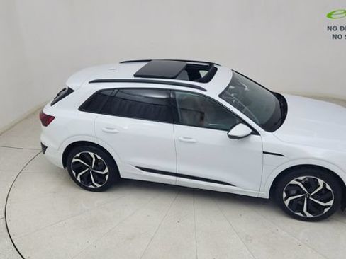 Used 2024 Audi Q8 e-tron Prestige w/ Prestige Package AWD/4WD image 78