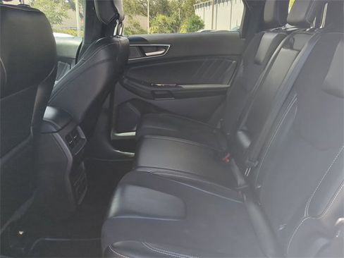 Used 2019 Ford Edge ST w/ Equipment Group 401A image 4