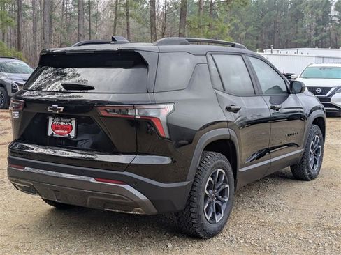 New 2026 Chevrolet Equinox ACTIV w/ Convenience Package III image 2