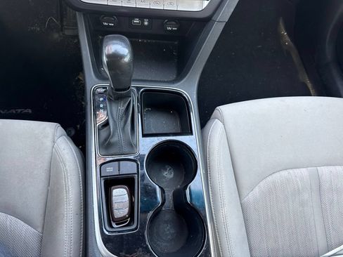 Used 2019 Hyundai Sonata SE FWD image 9