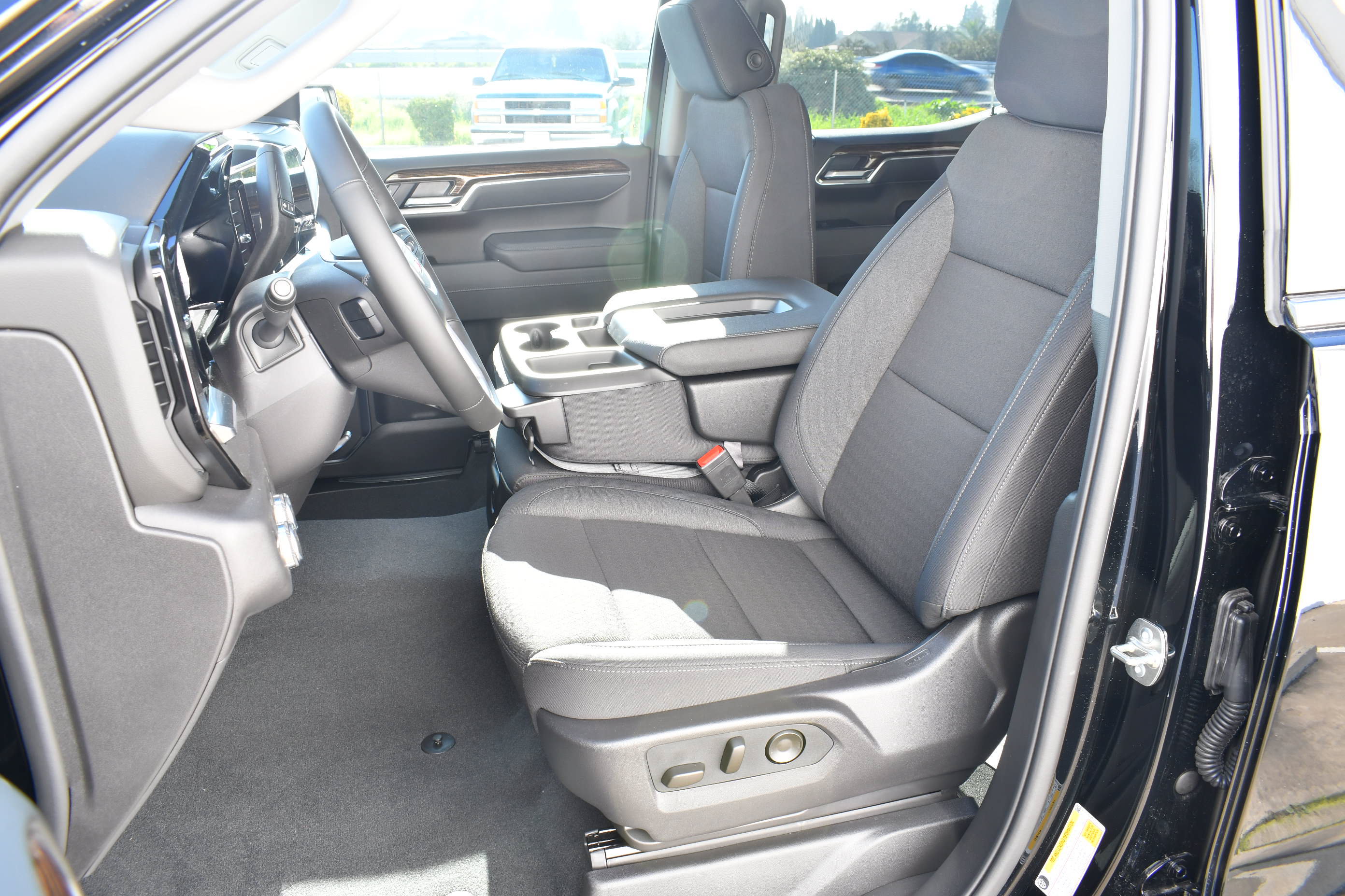 Used 2026 GMC Sierra 1500 SLE w/ Preferred Package AWD/4WD image 20