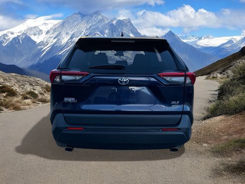 Certified 2022 Toyota RAV4 XLE image 4