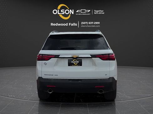 Used 2023 Chevrolet Traverse LT w/ LT Premium Package AWD/4WD image 4