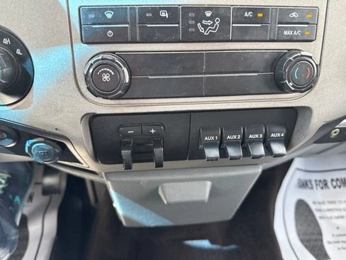 Used 2015 Ford F250 XLT w/ XLT Value Package AWD/4WD image 34