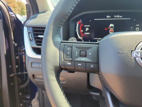 Used 2025 Nissan Rogue SL w/ Tech Package AWD/4WD image 22