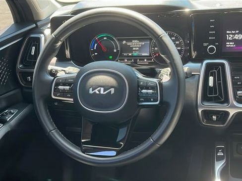 Used 2023 Kia Sorento EX AWD/4WD image 23