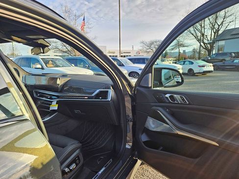 New 2026 BMW X5 M60i image 10