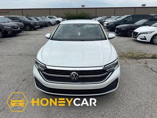 Used 2023 Volkswagen Jetta SE FWD video 1