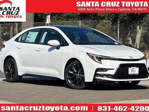 Certified 2024 Toyota Corolla SE w/ SE Convenience Package image 1