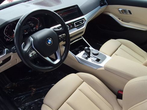 Used 2021 BMW 330i Sedan w/ Convenience Package RWD image 9