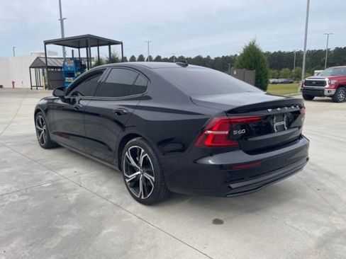 Used 2025 Volvo S60 B5 Plus image 10