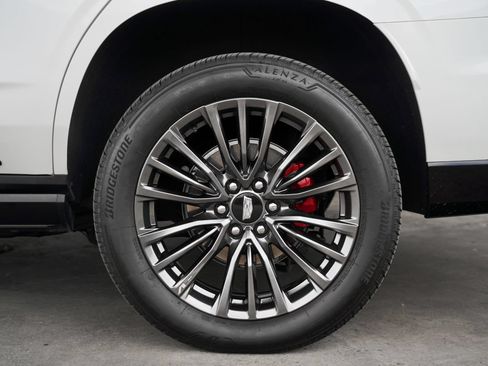 Used 2023 Cadillac Escalade V AWD/4WD image 15