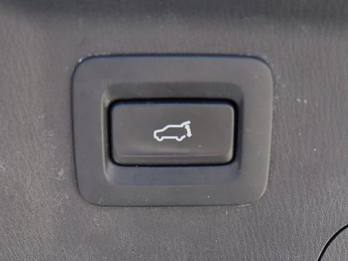 Used 2018 MAZDA CX-9 Touring w/ Touring Premium Package FWD image 23
