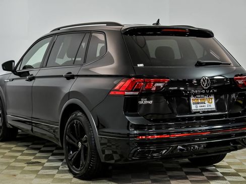 Certified 2024 Volkswagen Tiguan SE R-Line image 5